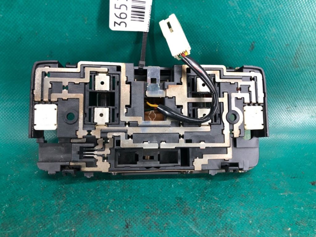 26430-CG300 | Плафон салону INFINITI FX S50 03-08 - Фото 3