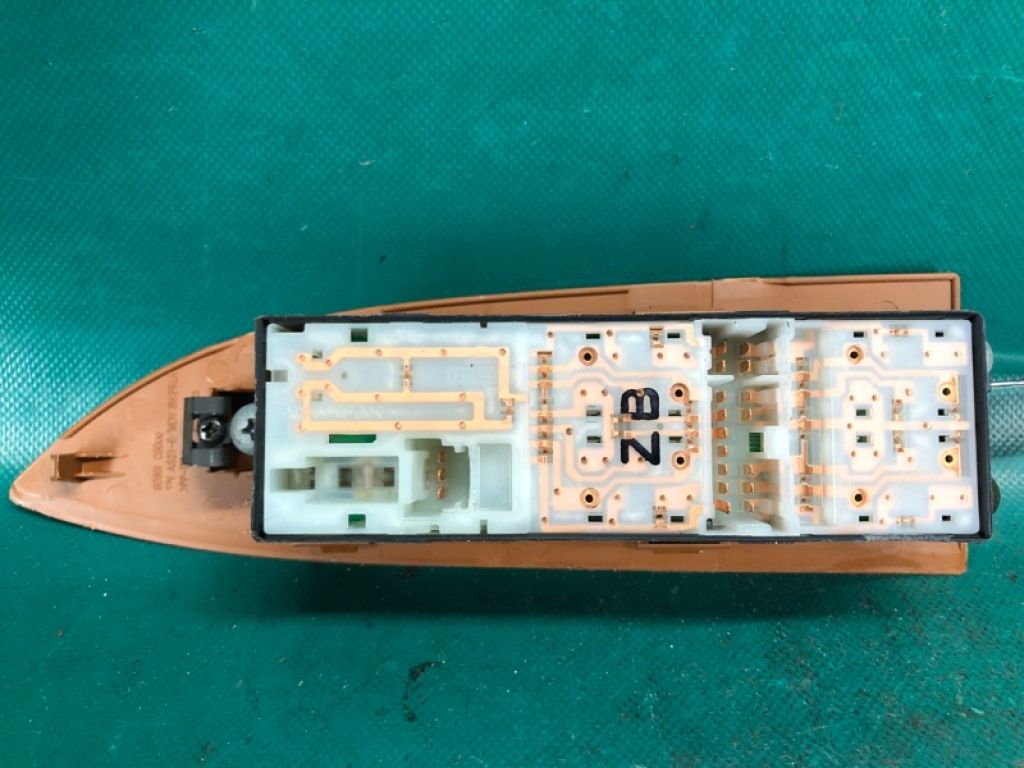 25401-7Y000 | Блок керування склопідіймачами INFINITI FX S50 03-08 - Фото 3