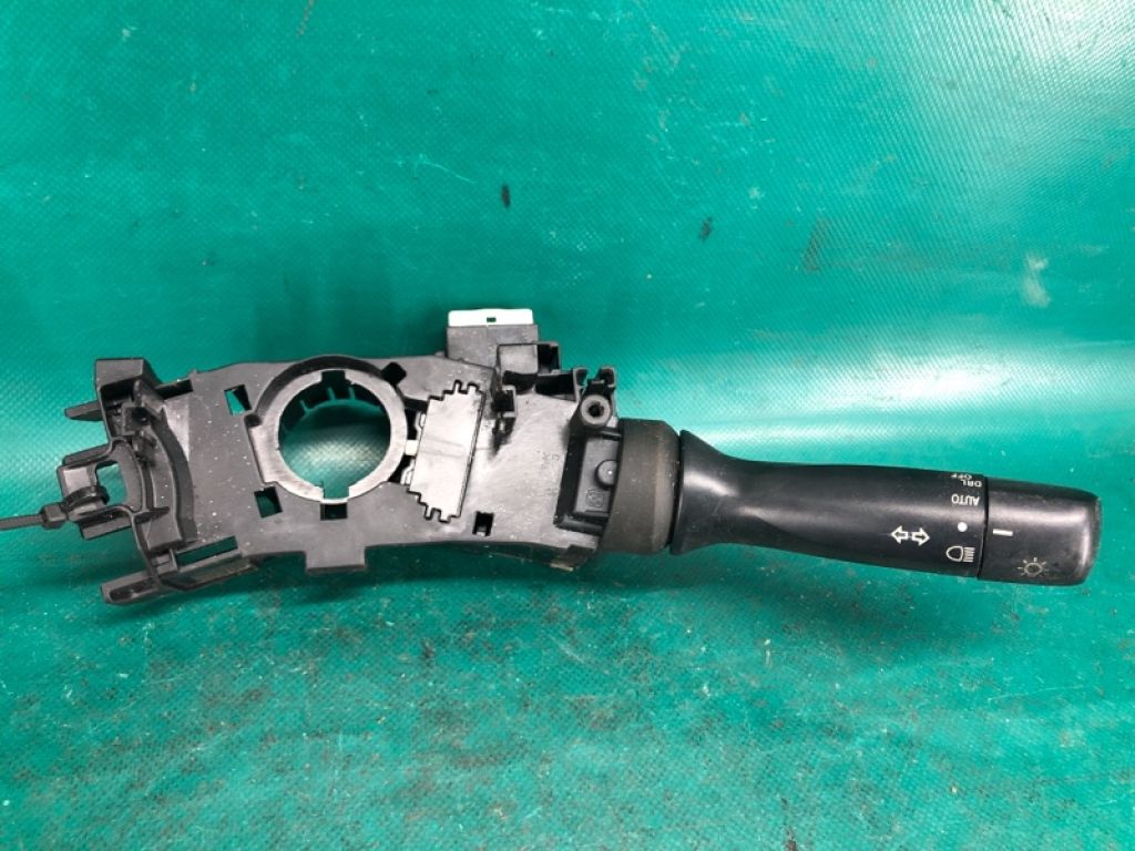 84140-06400 | Підрульовий перемикач лів. TOYOTA CAMRY 40 06-11