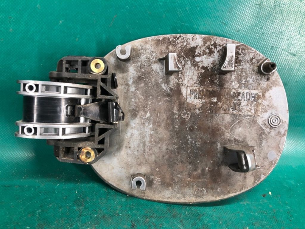 78830-CG007 | Лючок паливного бака INFINITI FX S50 03-08 - Фото 2