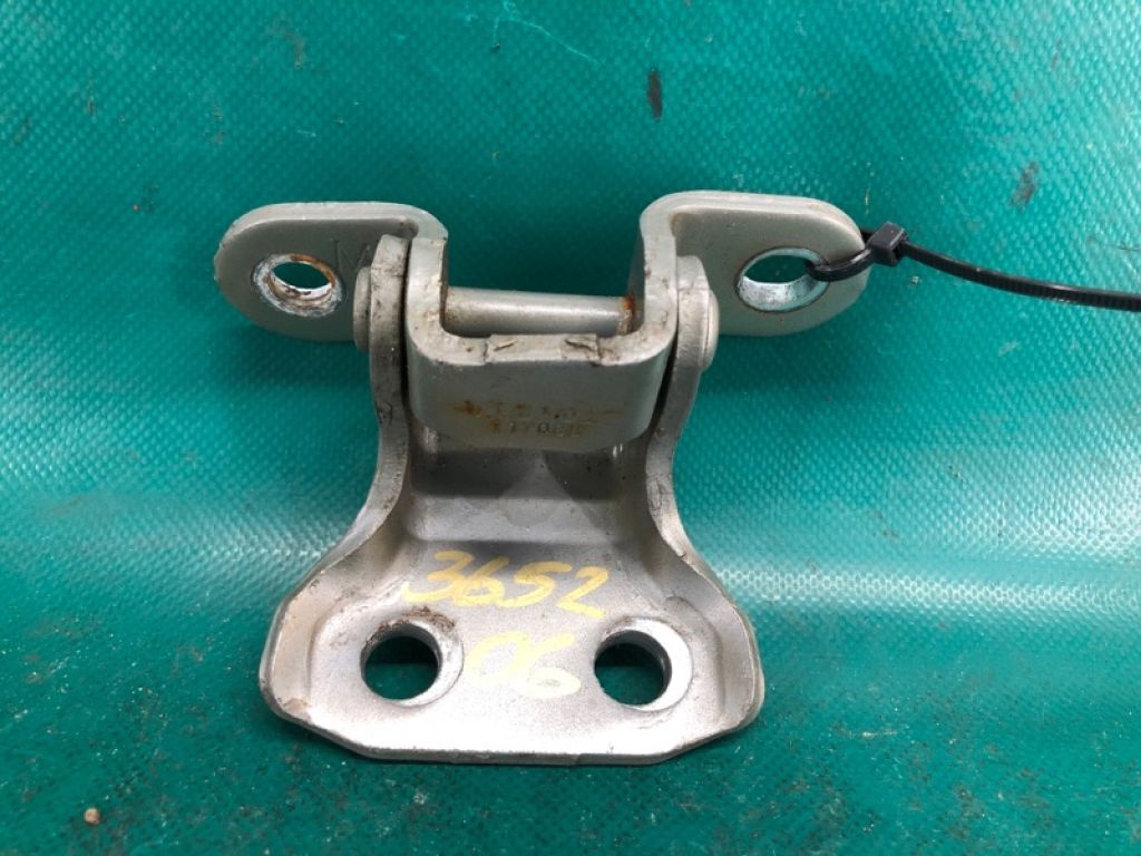 68730-AC010 | Петля двери нижняя передн. прав. TOYOTA CAMRY 40 06-11 - Фото 3