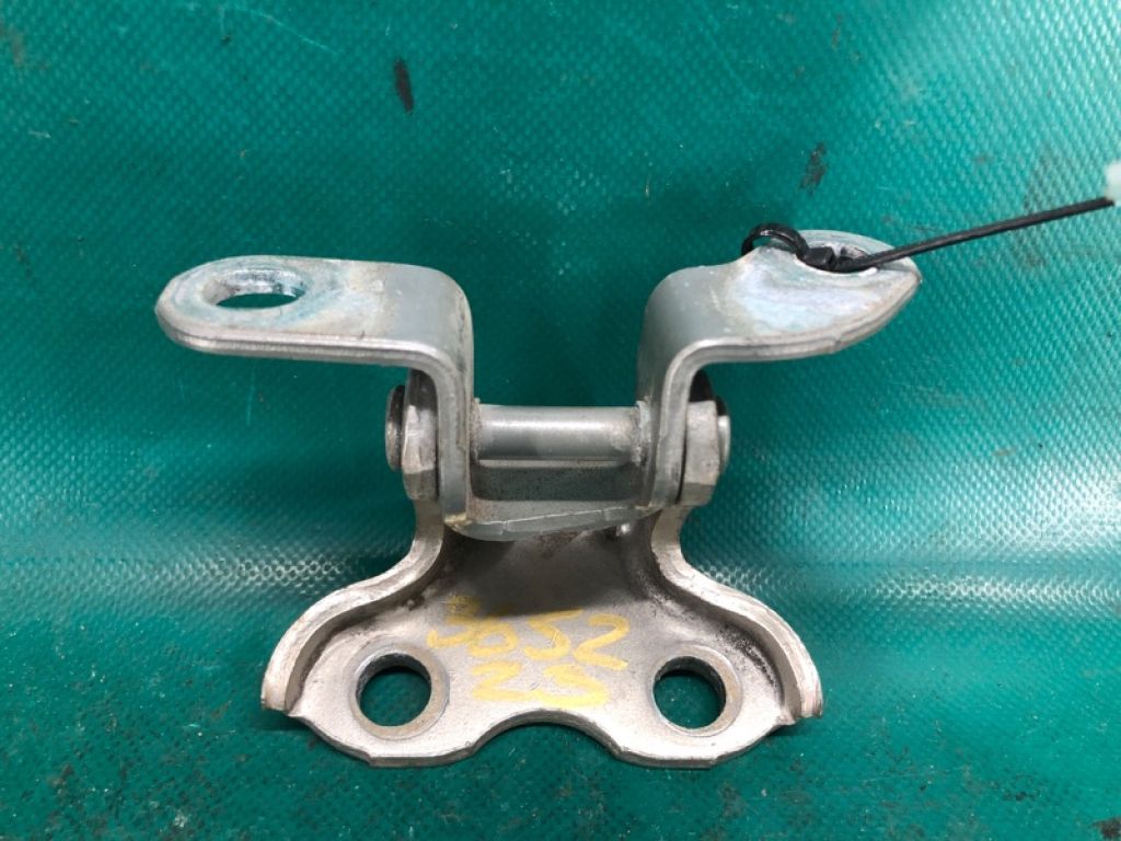 68750-06010 | Петля двери верхняя задн. прав. TOYOTA CAMRY 40 06-11 - Фото 3