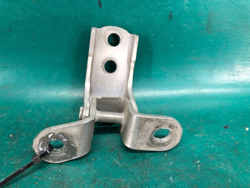 68780-02050 | Петля двери нижняя задн. лев. TOYOTA CAMRY 40 06-11 - Фото 3