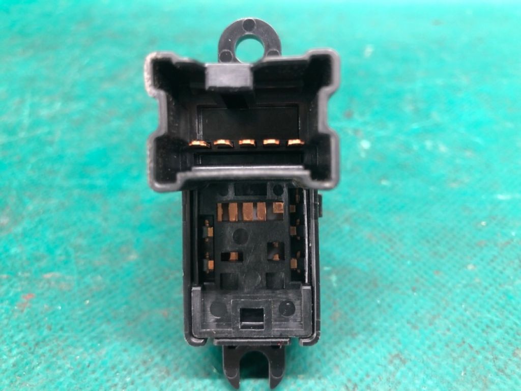 25411-1KL5C | Кнопка стеклоподъемника задн. прав. NISSAN X-TRAIL/ROGUE T32 13-20 - Фото 5