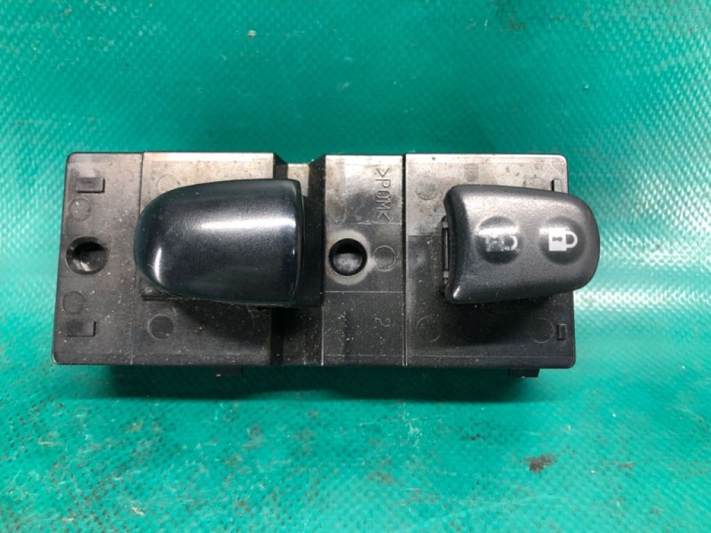 25411-1KA5A | Кнопка склопідіймача передн. прав. NISSAN X-TRAIL/ROGUE T32 13-20