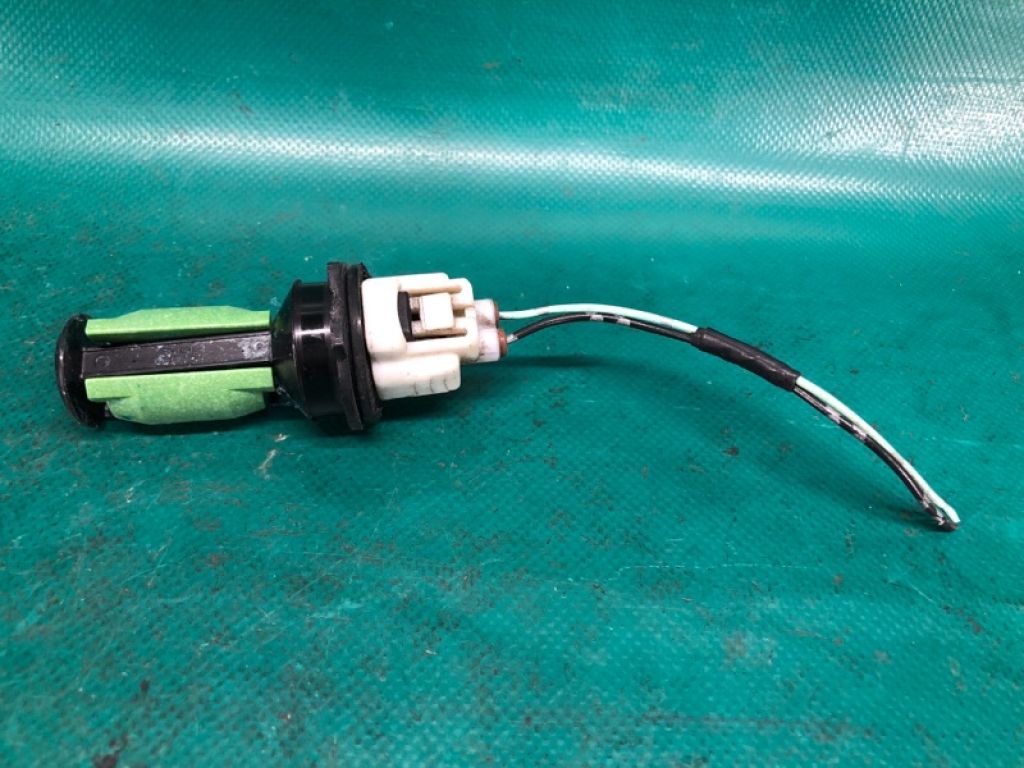 85397-AA040 | Датчик рівня бачка омивача TOYOTA CAMRY 40 06-11