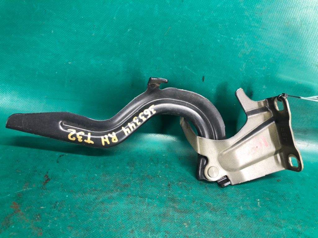 65400-4BA0A | Петля капоту прав. NISSAN X-TRAIL/ROGUE T32 13-20