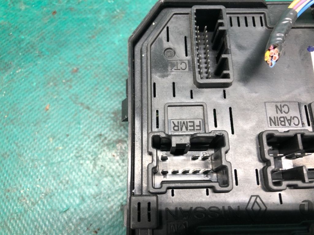 284B7 4BA0A | Блок запобіжників моторний відсік NISSAN X-TRAIL/ROGUE T32 13-20 - Фото 3