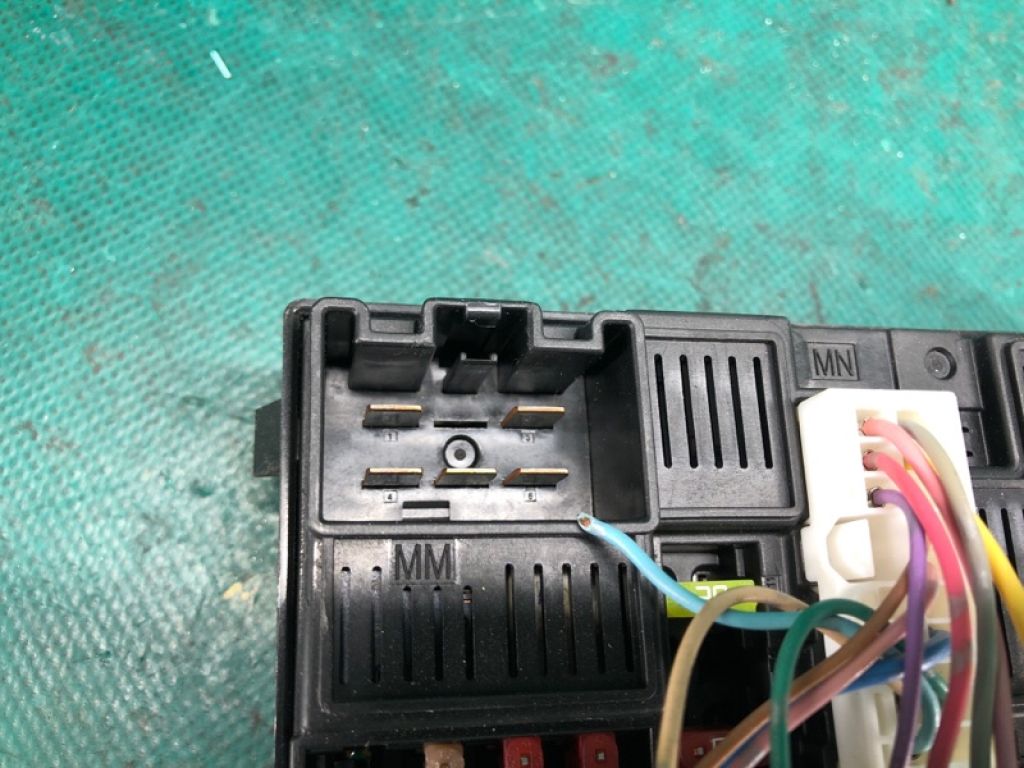 284B7 4BA0A | Блок запобіжників моторний відсік NISSAN X-TRAIL/ROGUE T32 13-20 - Фото 11