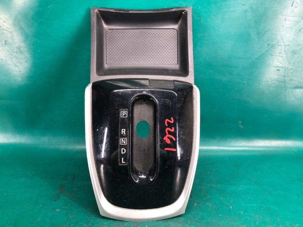 96941-4BA0A | Консоль КПП NISSAN X-TRAIL/ROGUE T32 13-20