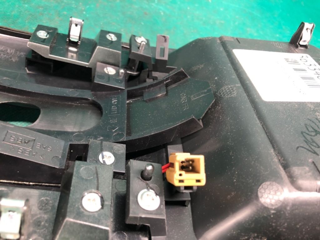 96941-4BA0A | Консоль КПП NISSAN X-TRAIL/ROGUE T32 13-20 - Фото 4