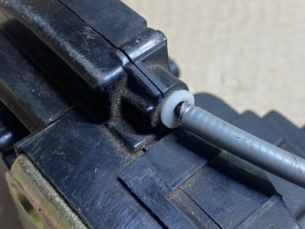 80501-ED00B | Замок двери передн. лев. NISSAN TIIDA/VERSA C11 04-11 - Фото 8