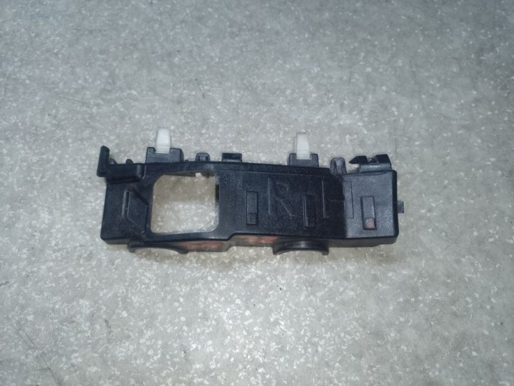 86514D3000 | Кронштейн переднього бампера (на крилі) прав. HYUNDAI TUCSON TL 15-20