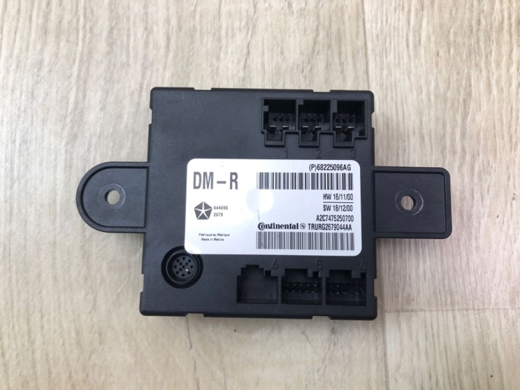 68225 096AG | Блок управления дверей задн. прав. CHRYSLER PACIFICA 16-20 - Фото 2