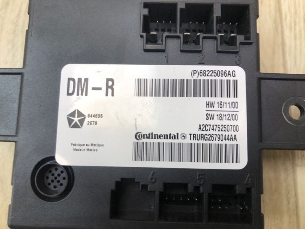 68225 096AG | Блок управления дверей задн. прав. CHRYSLER PACIFICA 16-20 - Фото 6