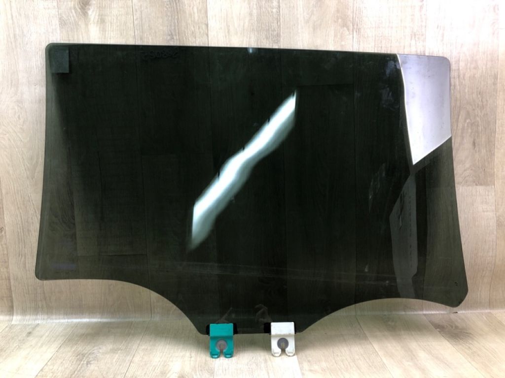 68231 943AA | Скло дверей задн. лів. CHRYSLER PACIFICA 16-20 - Фото 2