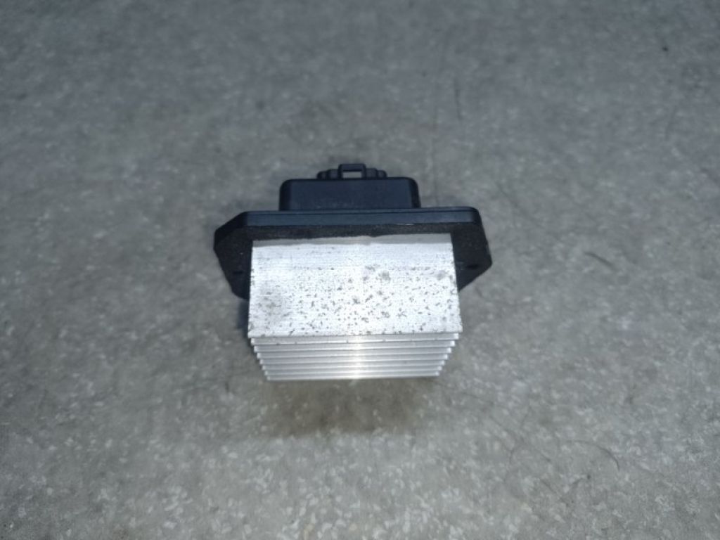 79330-SDG-W51 | Резистор печки передн. ACURA MDX (YD2) 06-13 - Фото 2