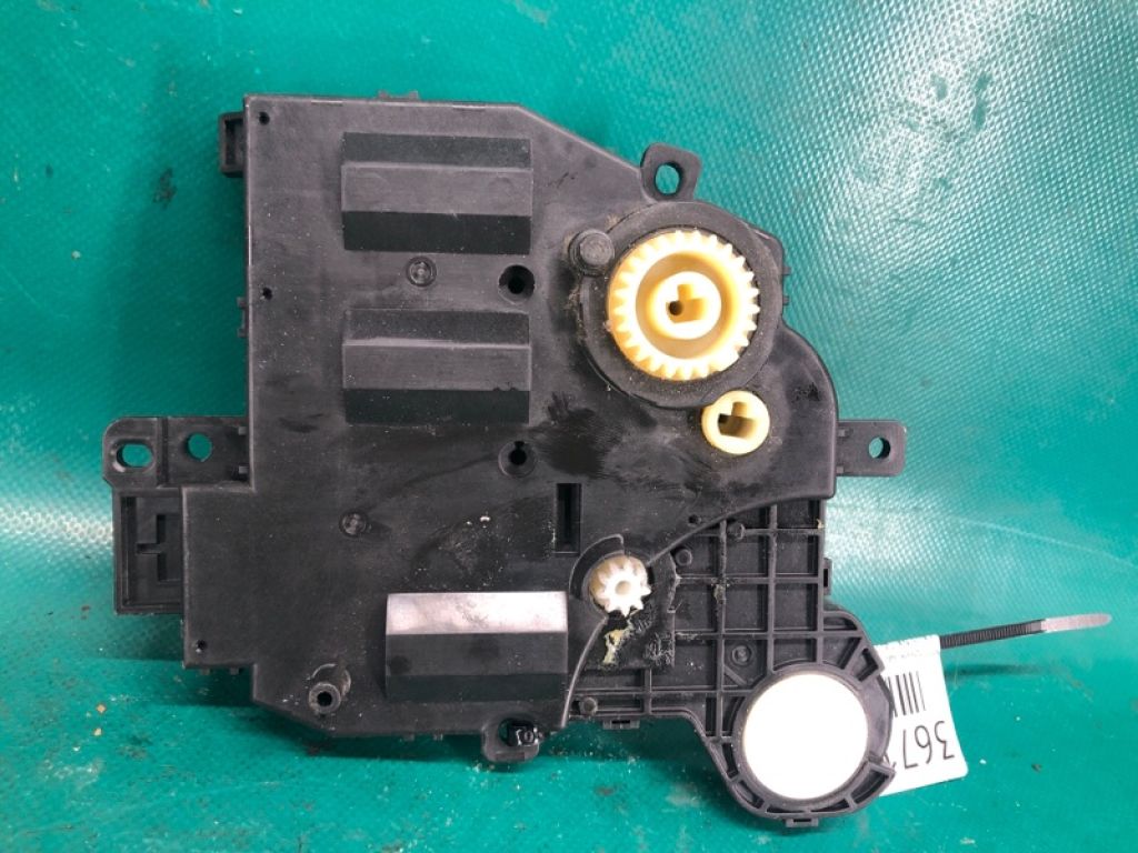 87106-48170 | Моторчик заслінки пічки LEXUS NX 14-21