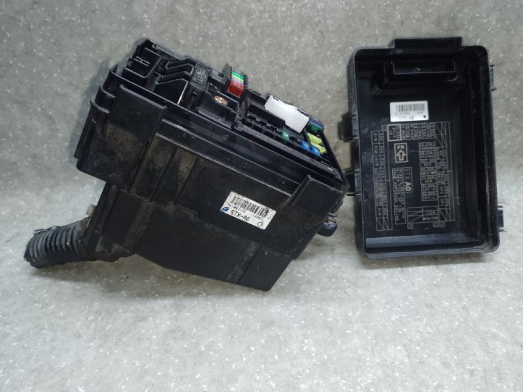 32120-STX-A01 | Блок предохранителей моторный отсек ACURA MDX (YD2) 06-13 - Фото 4