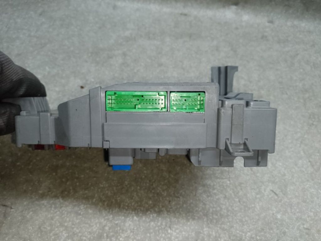 38200-STX-A02 | Блок предохранителей салон ACURA MDX (YD2) 06-13 - Фото 3