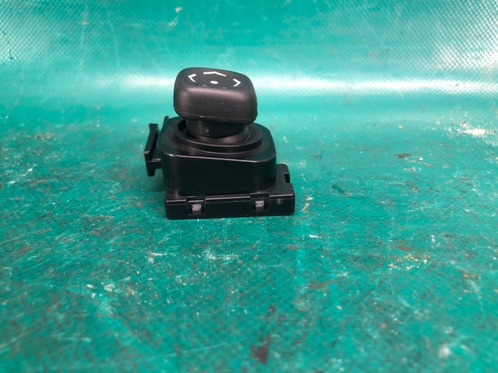 89235-33010 | Кнопка регулювання кермової колонки LEXUS NX 14-21 - Фото 4