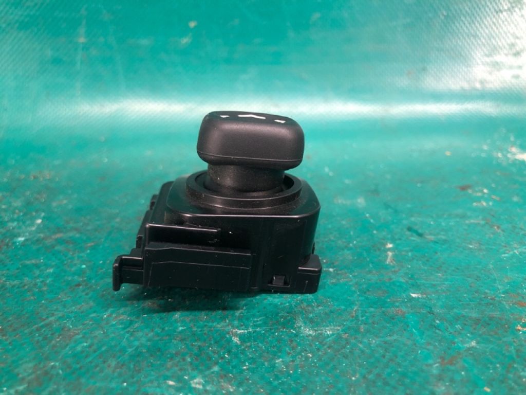 89235-33010 | Кнопка регулювання кермової колонки LEXUS NX 14-21 - Фото 6