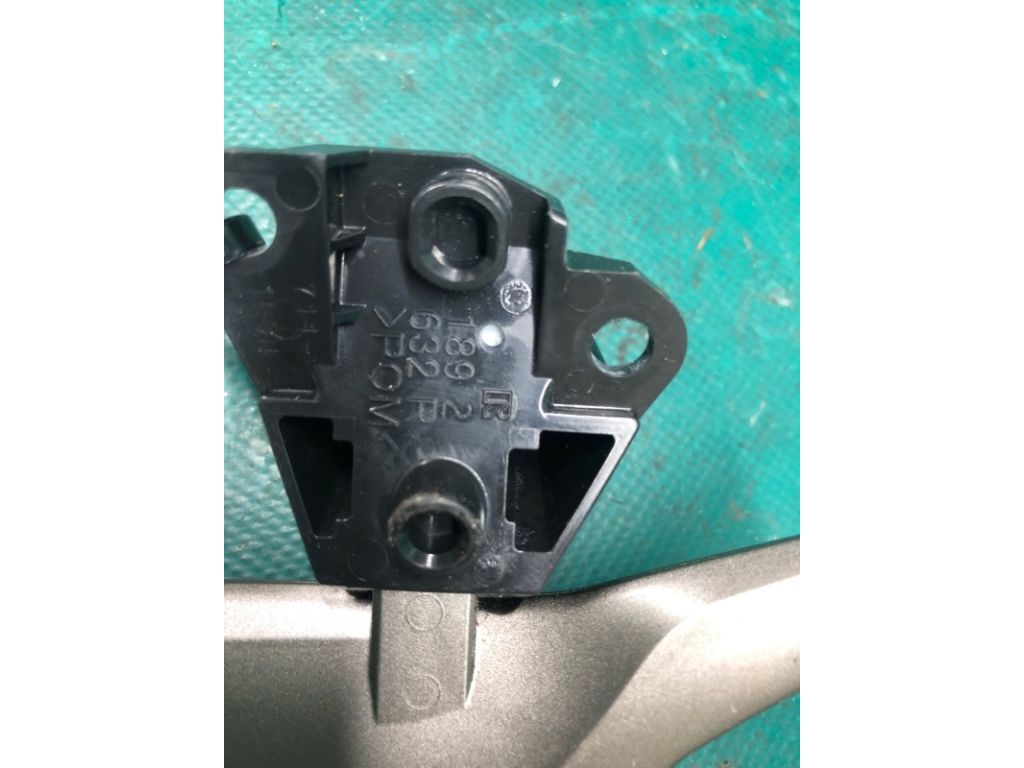 84610-53110 | Пелюстки перемикання передач прав. LEXUS NX 14-21 - Фото 5