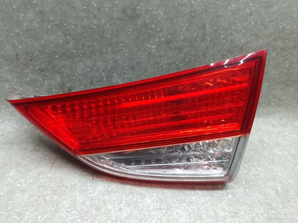 92404-3X000 | Ліхтар внутрішній прав. HYUNDAI ELANTRA MD 10-15