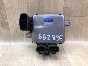 Блок керування вентилятором радіатора LEXUS RX300/330/350/400 03-09