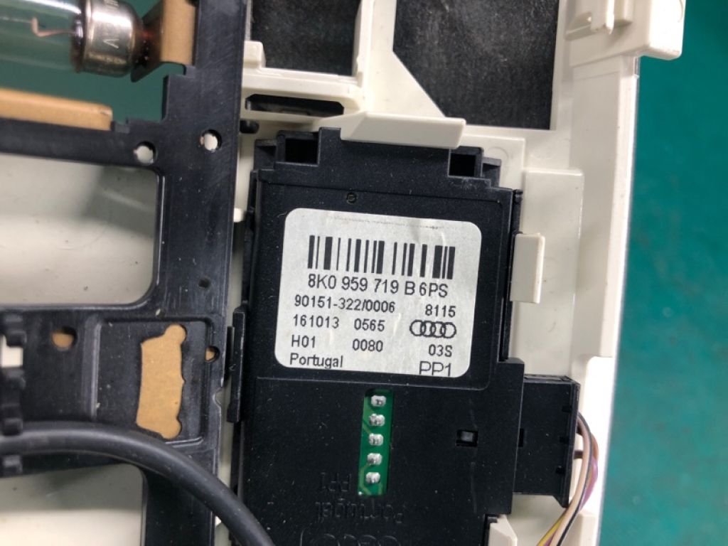 8T0 947 140 | Плафон салона AUDI Q5 08-16 - Фото 7