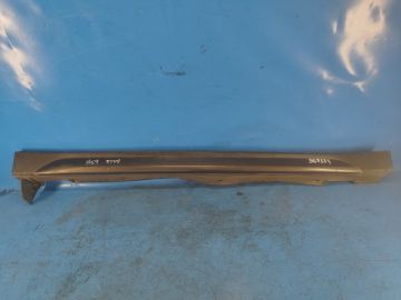 Накладка порогу зовнішня прав. HYUNDAI TUCSON TL 15-20