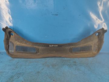 Пластик под лобовое стекло / Жабо FORD ESCAPE 12-19