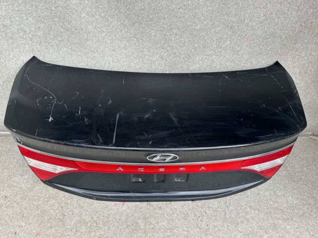 692003V030 | Кришка багажника HYUNDAI GRANDEUR HG 11-16 - Фото 3