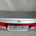 692003L020 | Кришка багажника HYUNDAI GRANDEUR 05-11