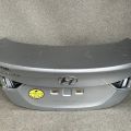 69200-3Y010 | Кришка багажника HYUNDAI ELANTRA MD 10-15