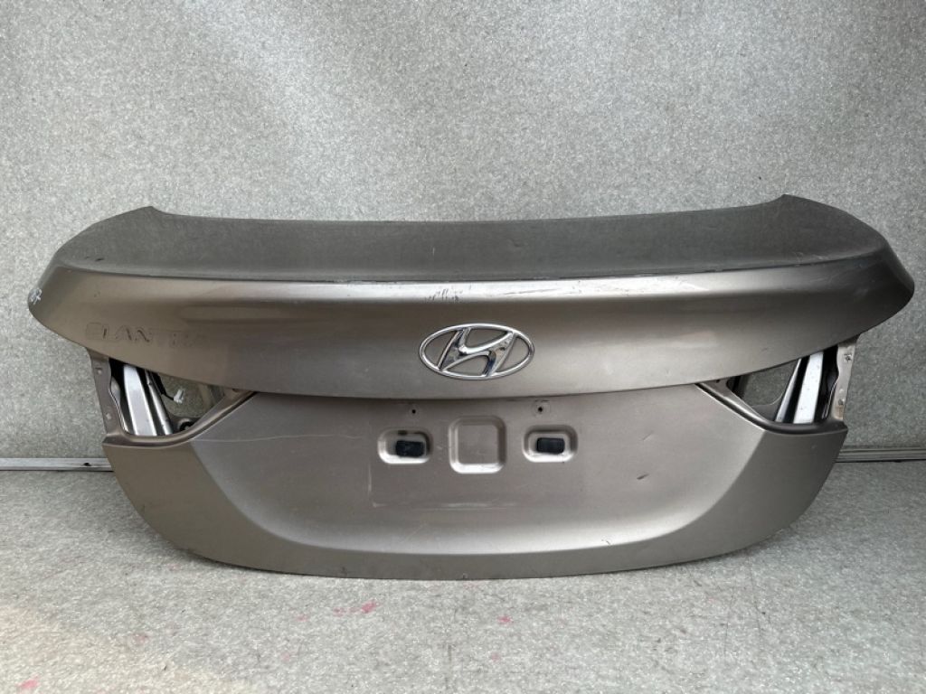 69200-3Y010 | Крышка багажника HYUNDAI ELANTRA MD 10-15 - Фото 2
