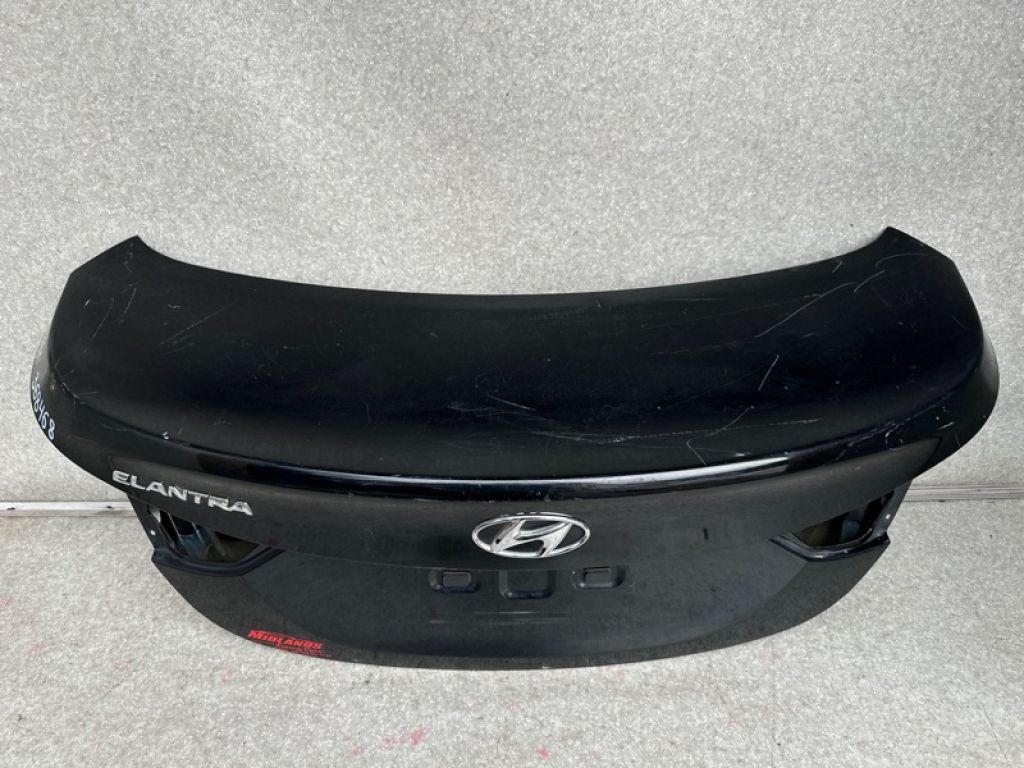 69200-3Y010 | Кришка багажника HYUNDAI ELANTRA MD 10-15 - Фото 3