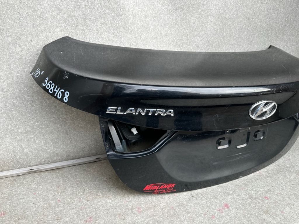 69200-3Y010 | Кришка багажника HYUNDAI ELANTRA MD 10-15 - Фото 4