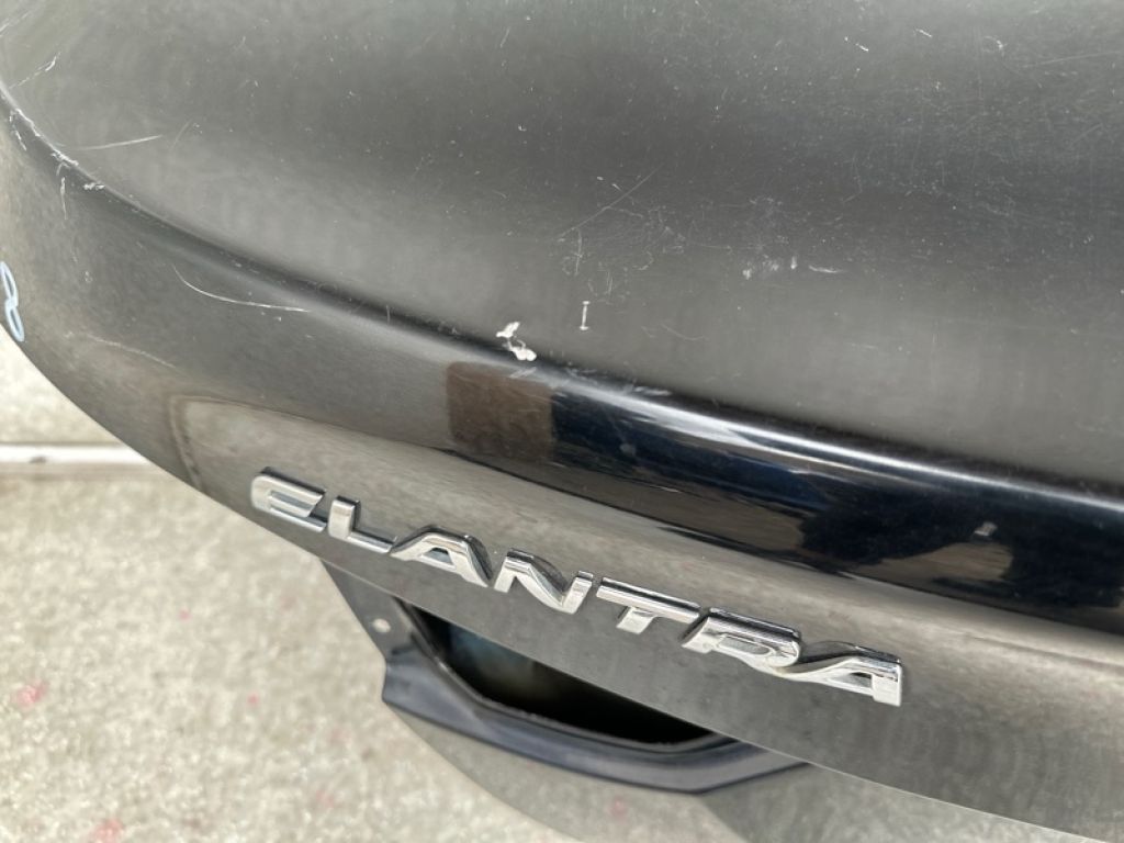 69200-3Y010 | Кришка багажника HYUNDAI ELANTRA MD 10-15 - Фото 6
