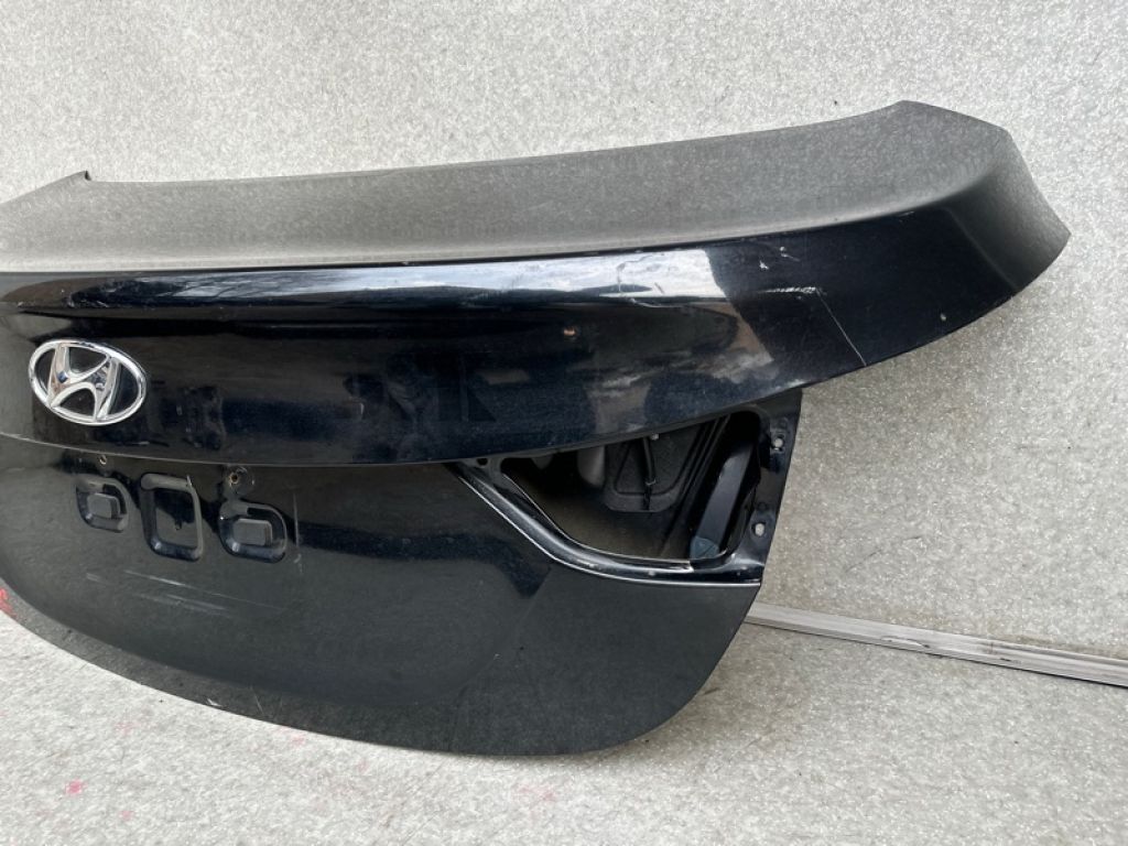 69200-3Y010 | Кришка багажника HYUNDAI ELANTRA MD 10-15 - Фото 7