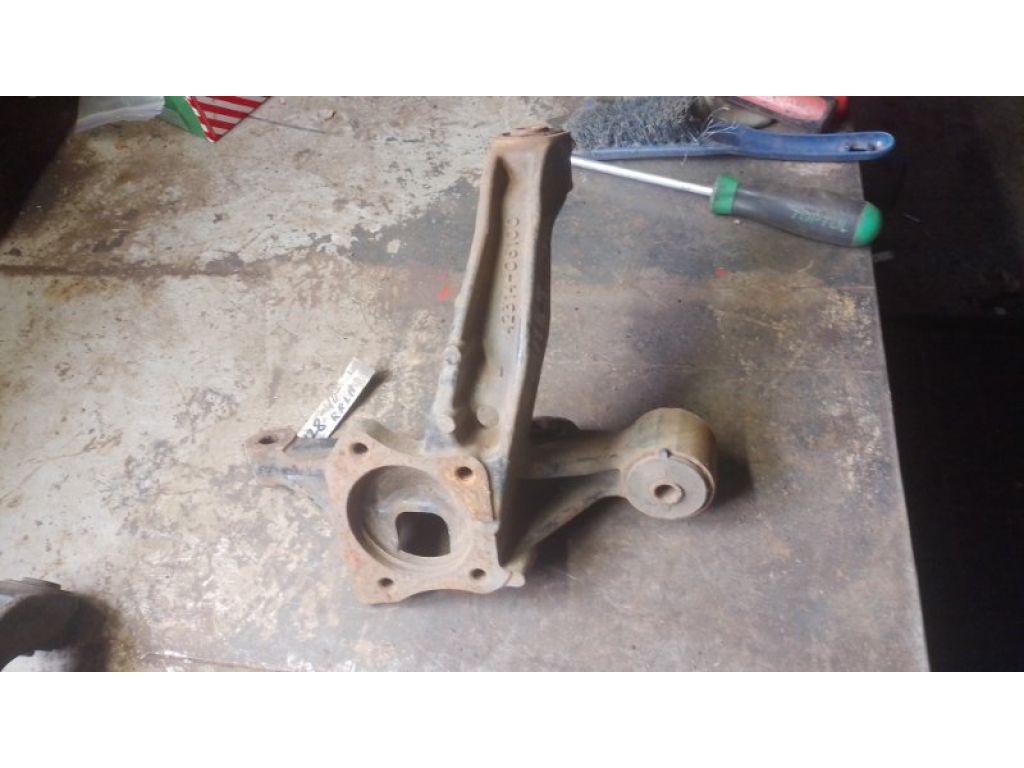 42305-06100 | Цапфа задн. лев. TOYOTA CAMRY 40 06-11