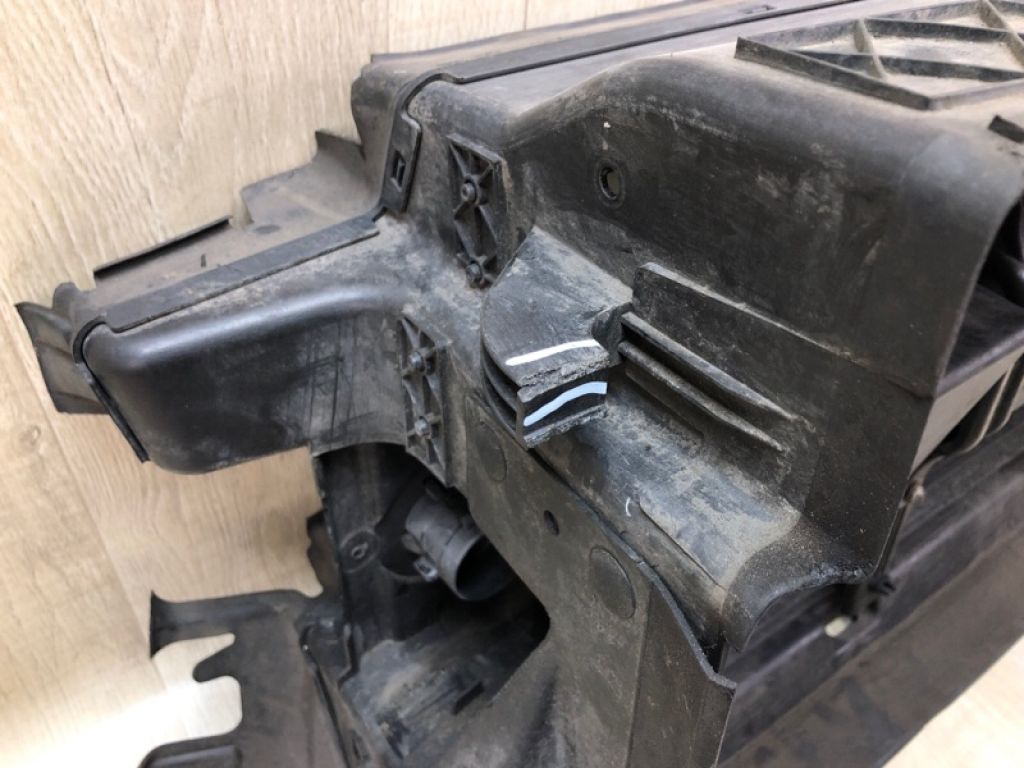 CJ5Z-8475-C | Жалюзі радіатора FORD ESCAPE 12-19 - Фото 11