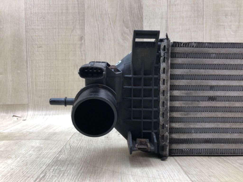 BV6Z-6K775-B | Радіатор інтеркулера FORD ESCAPE 12-19 - Фото 2