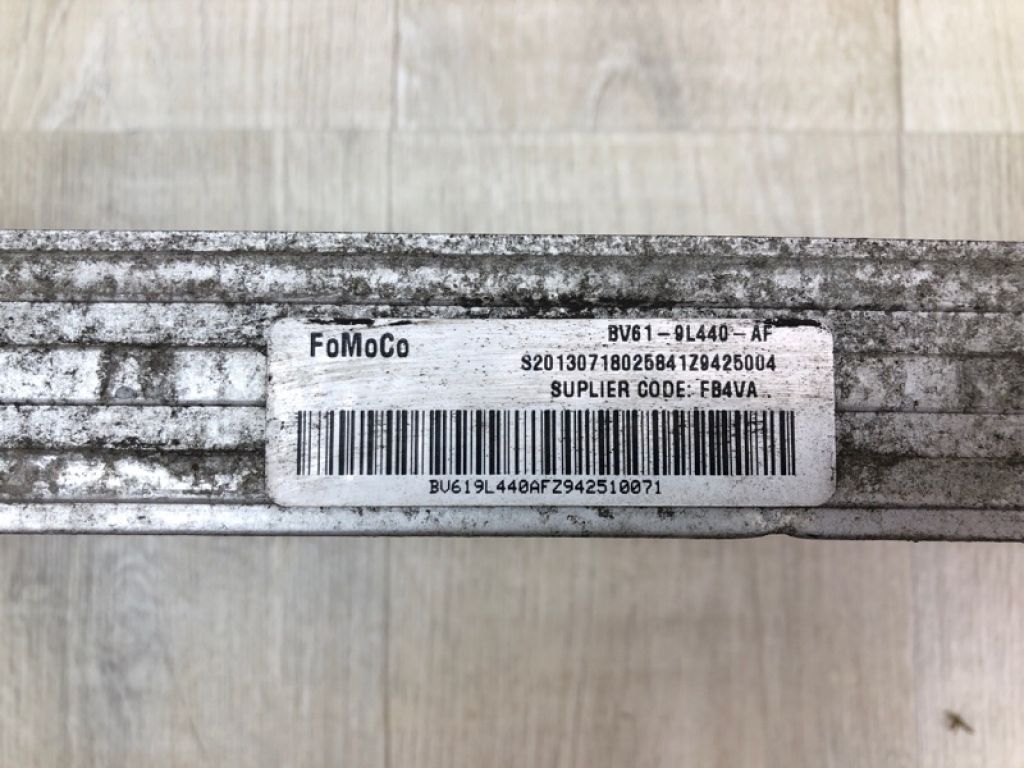 BV6Z-6K775-B | Радіатор інтеркулера FORD ESCAPE 12-19 - Фото 7