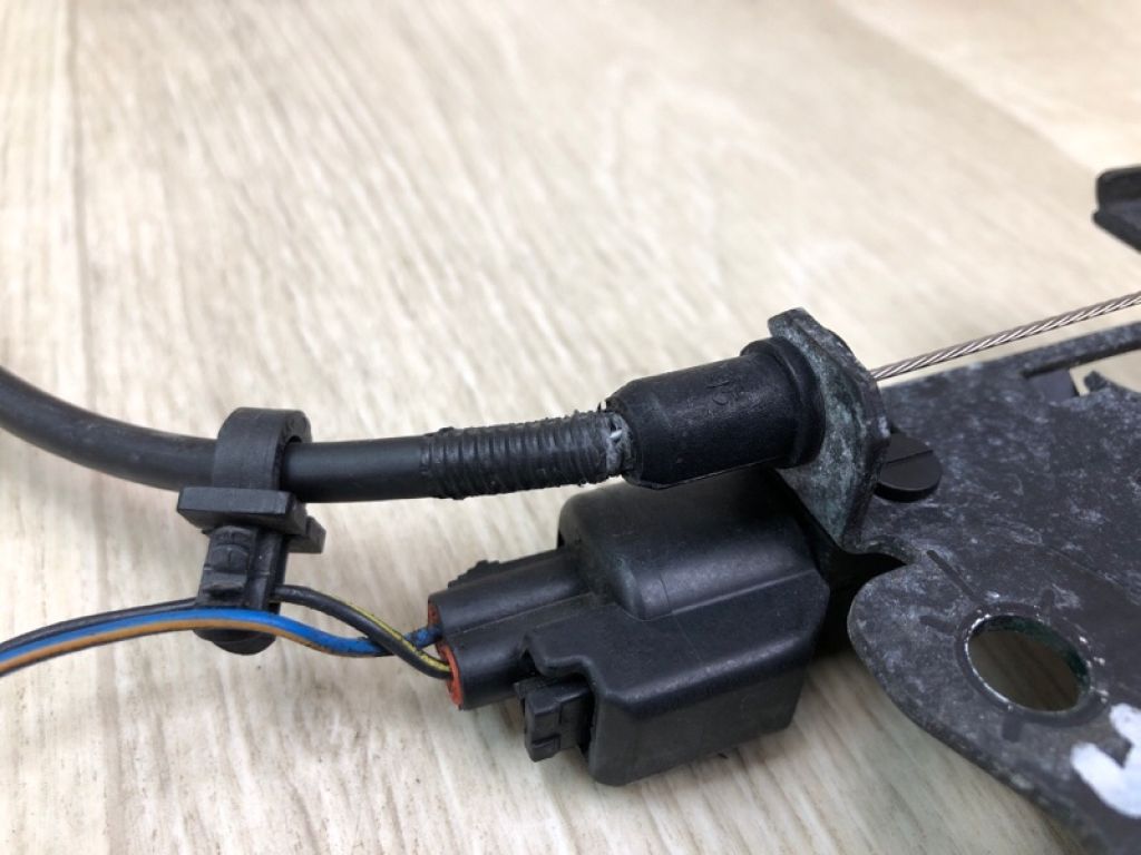 CV6Z-16700-B | Замок капоту FORD ESCAPE 12-19 - Фото 7