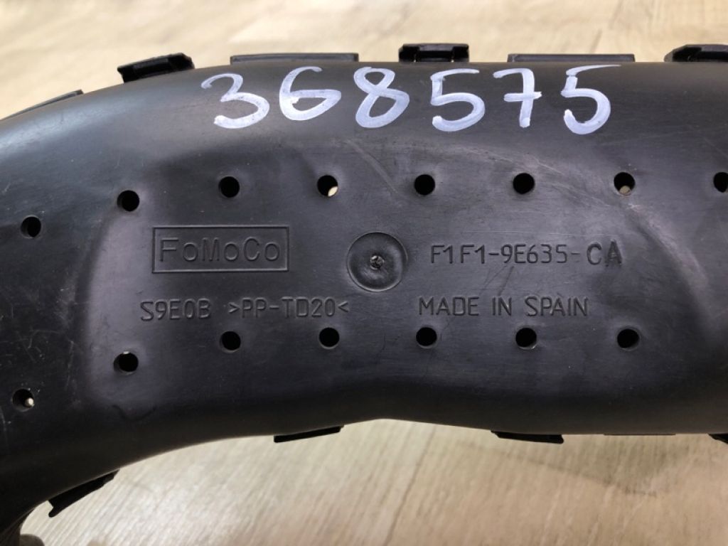 F1FZ-9A624-B | Повітрозабірник FORD ESCAPE 12-19 - Фото 4