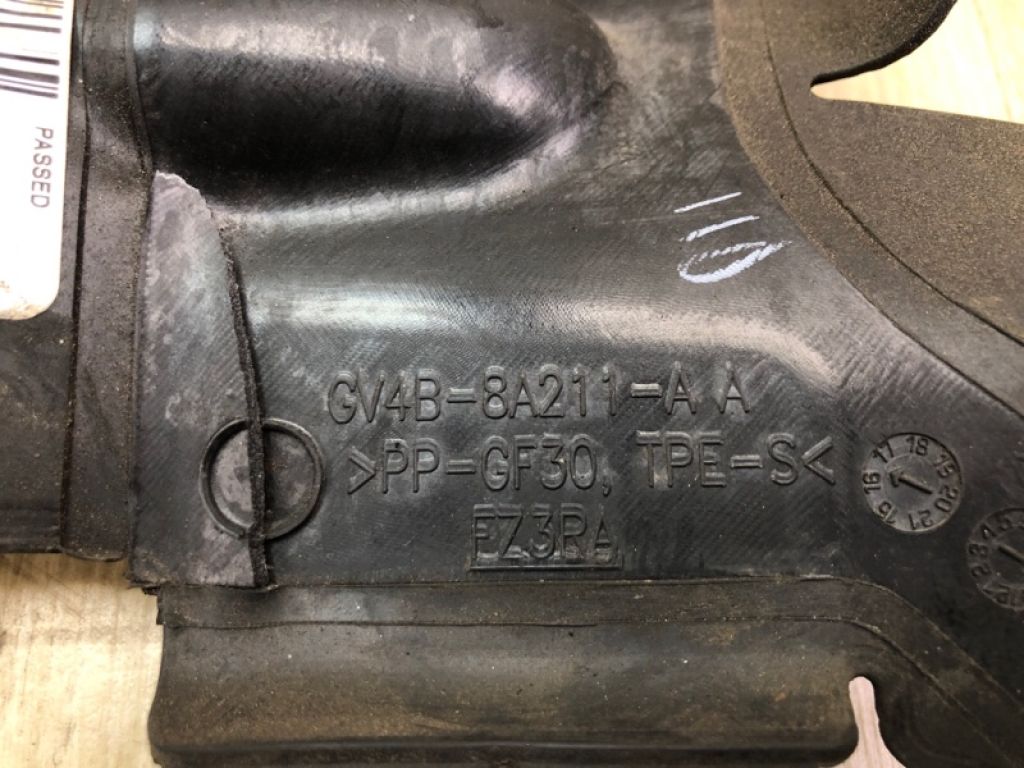 GV4Z-8310-A | Дефлектор радіатора прав. FORD ESCAPE 12-19 - Фото 6