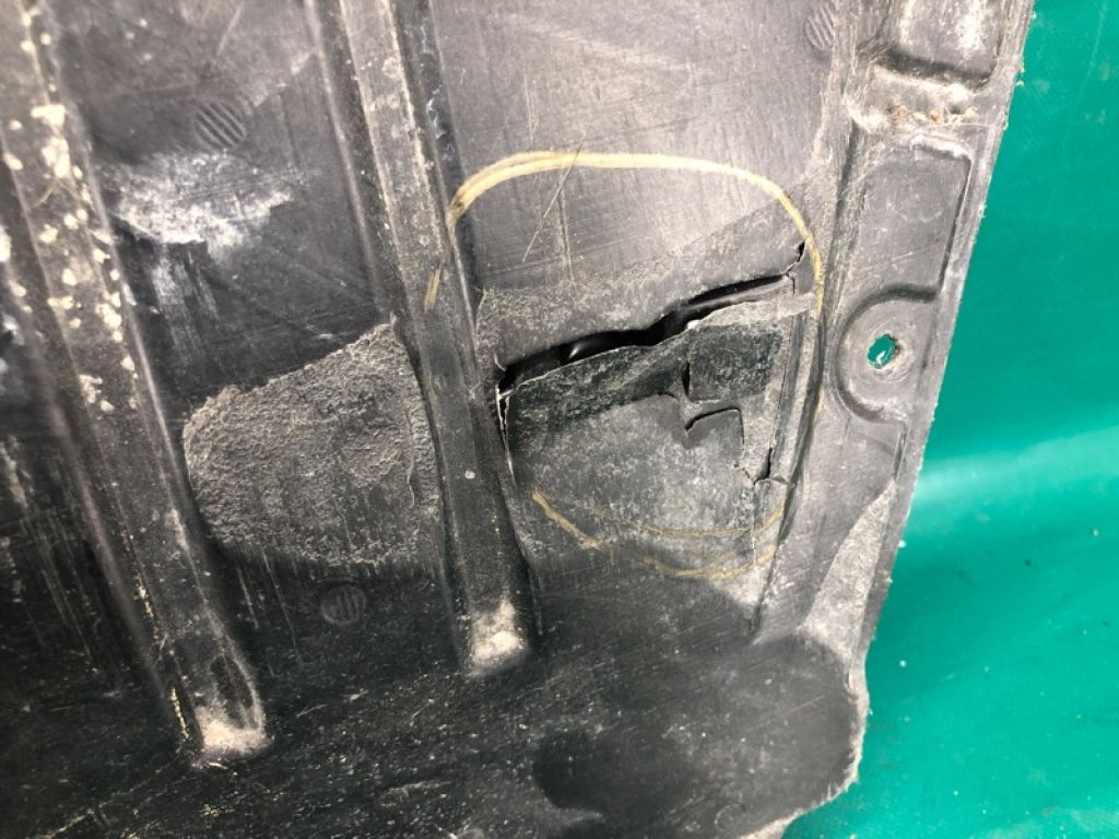 5C0 825 237 B | Захист двигуна VOLKSWAGEN JETTA USA 10-17 - Фото 3