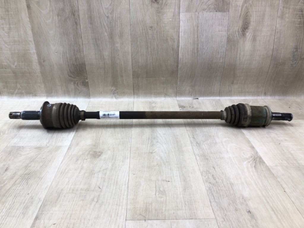 3715A032 | Привод задний прав. MITSUBISHI OUTLANDER XL 05-13