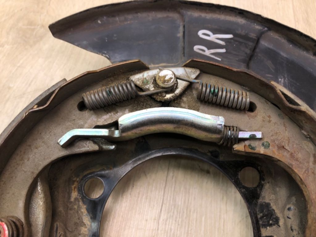 4800A026 | Гальмівний механізм задн. прав. MITSUBISHI OUTLANDER XL 05-13 - Фото 4